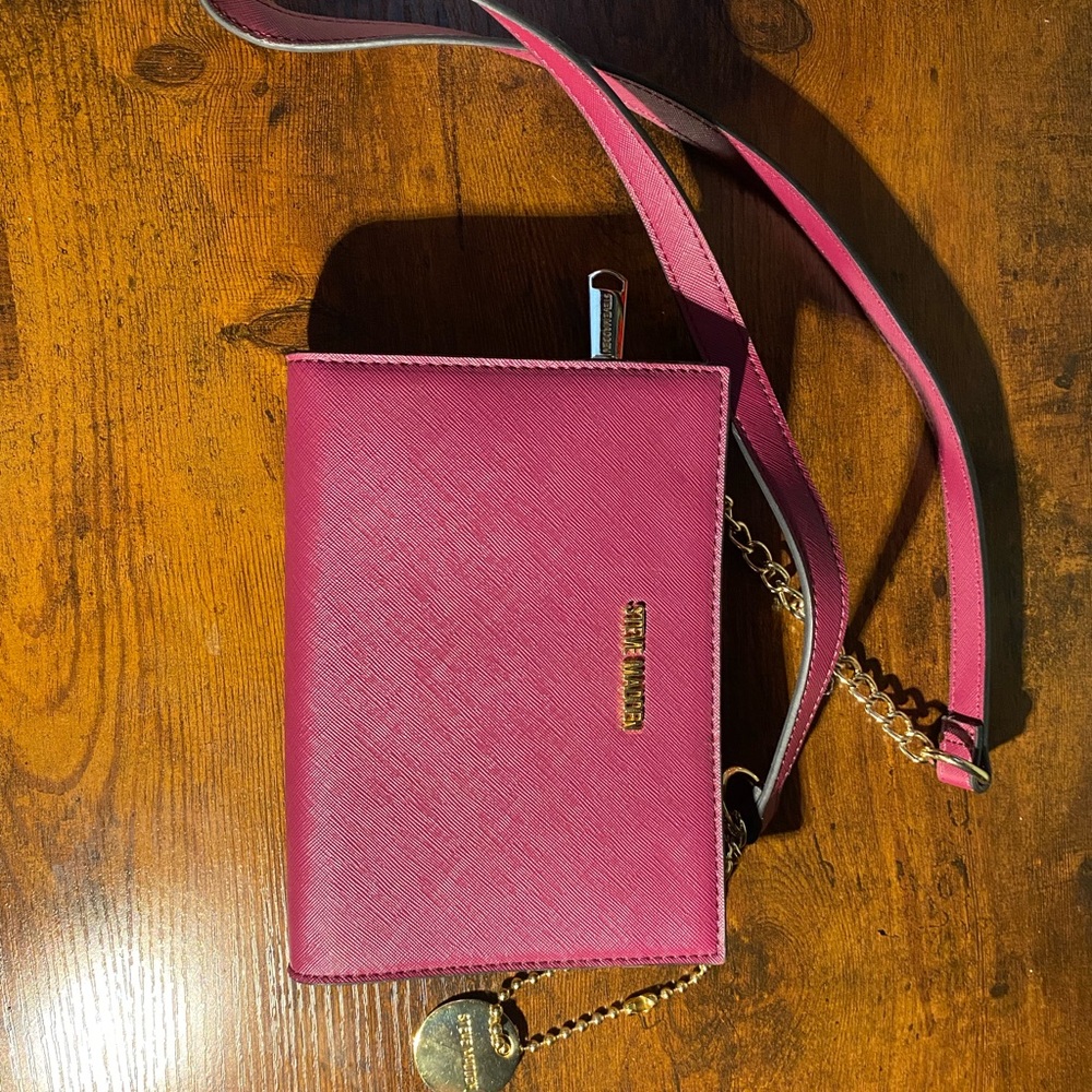 Steve Madden Fuchsia Crossbody Bag with Gold Chain